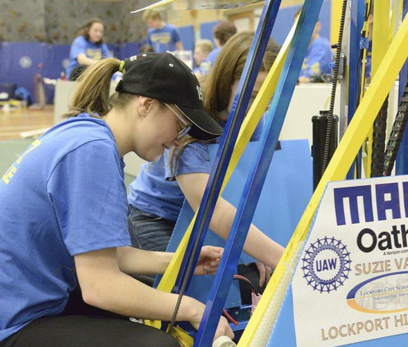 Lockport High School Robotics 800x680