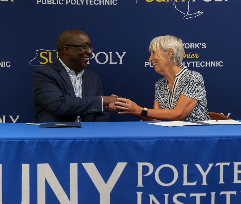 President Soboyejo and Julia Wells Foundation President Kathleen Santarcangelo